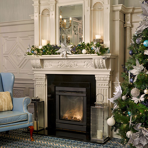 FESTIVE BREAKS