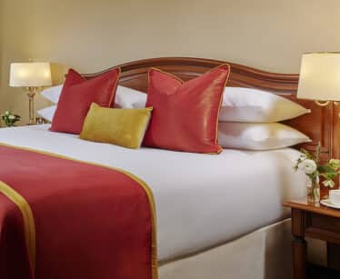 Classic Bedroom 850 x950