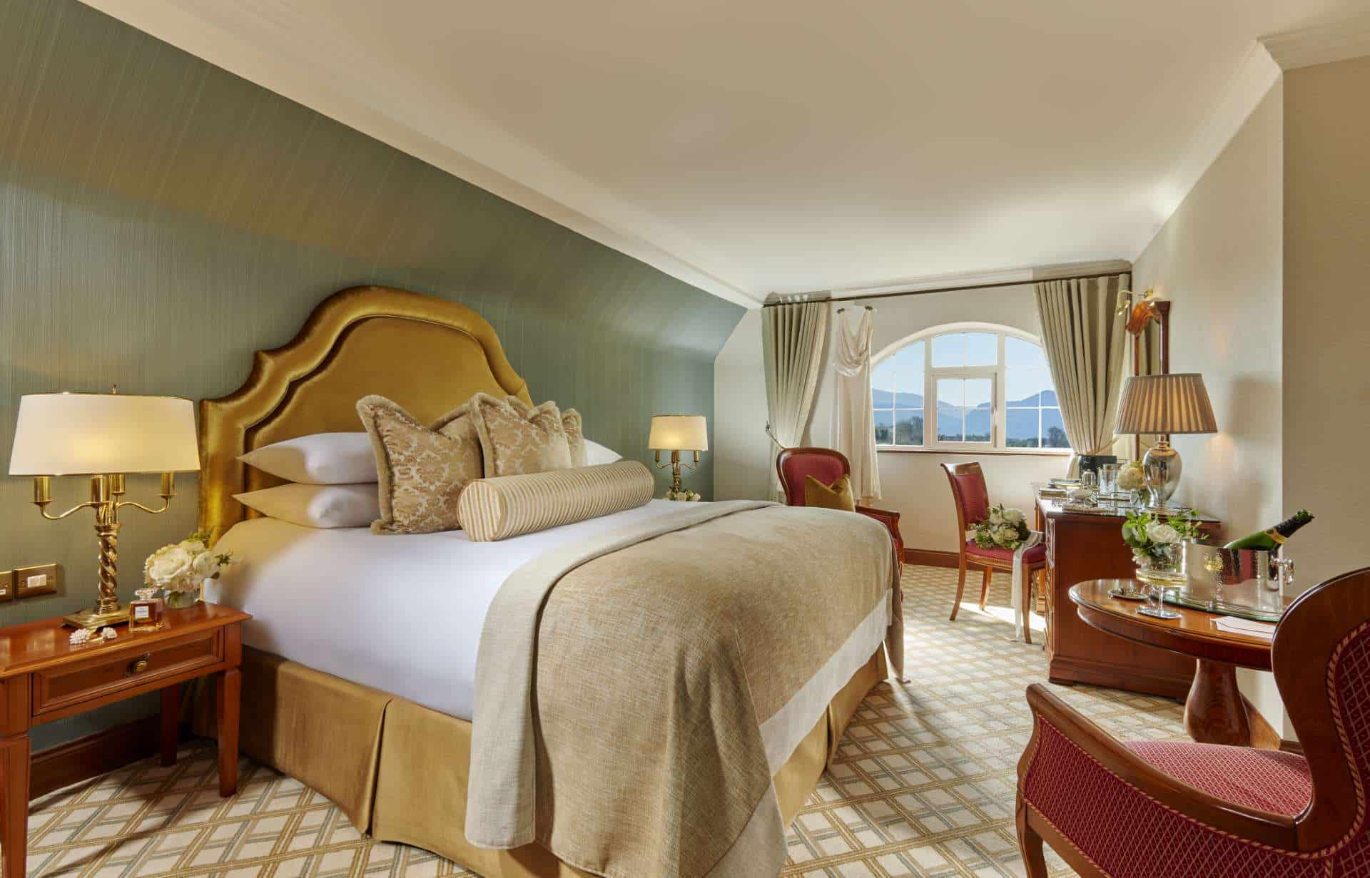 bridal-suite-killarney-avenue-hotel