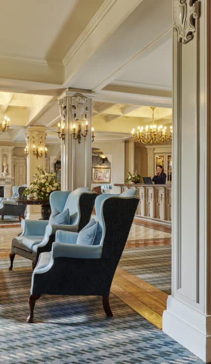 foyer-lounge-killarney-avenue-hotel
