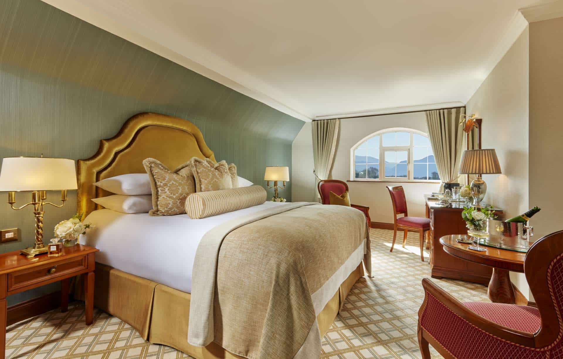 Petite Double Room with Jacuzzi Bath