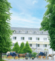 killarney-avenue-hotel-entrance