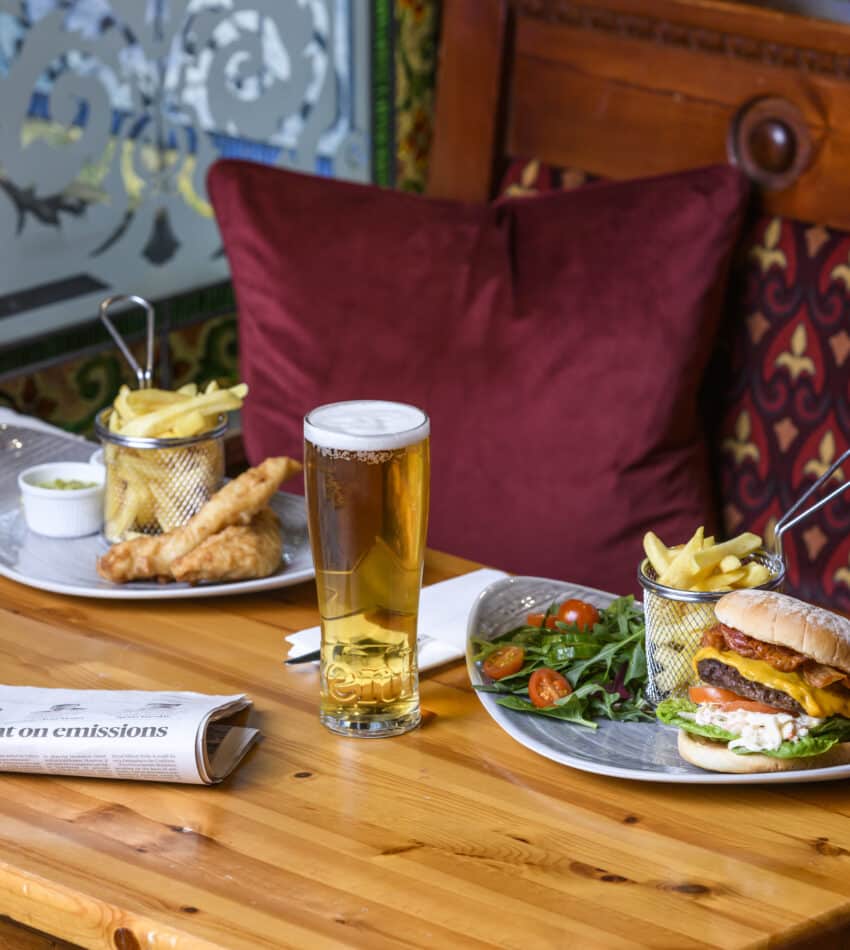 lunch-killarney-avenue-hotel