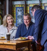 pub-dining-killarney-avenue-hotel